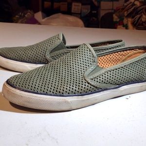Women's Sperry leather slip on loafers,Size 9M, good condition,very nice